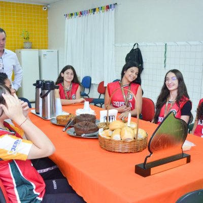 Foto 4 - Café da Manhã para as atletas Campeãs - JEBs