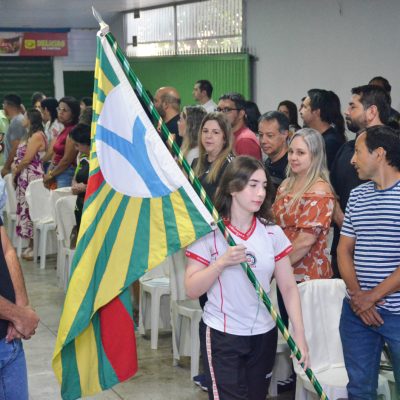 Foto 3 - Entrega de certificados aos alunos destaques do 2º trimestre
