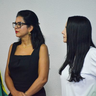 Foto 4 - Entrega de certificados aos alunos destaques do 2º trimestre