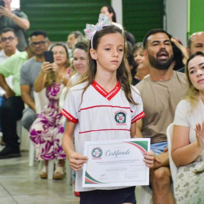 Foto 31 - Entrega de certificados aos alunos destaques do 2º trimestre