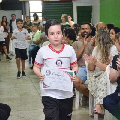 Foto 36 - Entrega de certificados aos alunos destaques do 2º trimestre