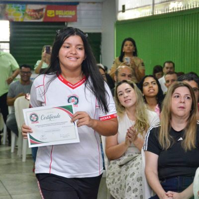 Foto 55 - Entrega de certificados aos alunos destaques do 2º trimestre