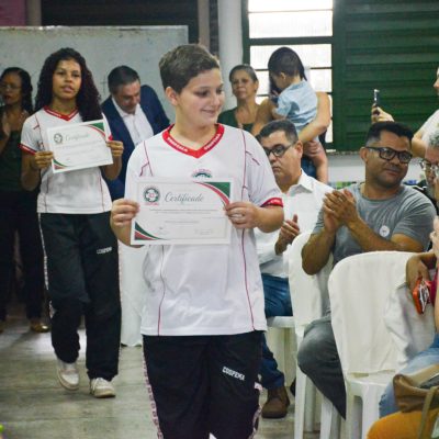 Foto 57 - Entrega de certificados aos alunos destaques do 2º trimestre