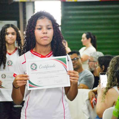 Foto 60 - Entrega de certificados aos alunos destaques do 2º trimestre