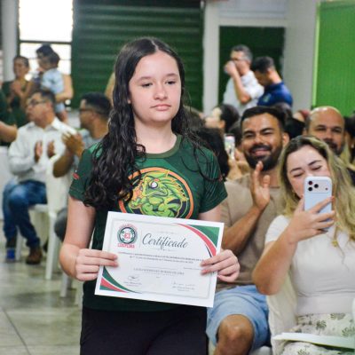Foto 66 - Entrega de certificados aos alunos destaques do 2º trimestre