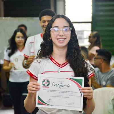 Foto 71 - Entrega de certificados aos alunos destaques do 2º trimestre