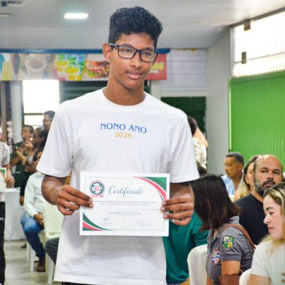 Foto 93 - Entrega de certificados aos alunos destaques do 2º trimestre
